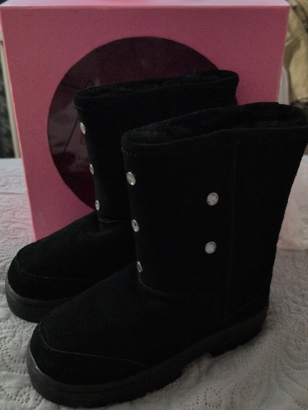 NWOT Little laundry, Snuggy Stones Sherpa/Jewel Boots, Size 10.5